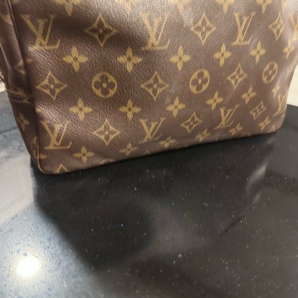 Louis Vuitton Classic Vintage Monogram Toiletry Bag - Picture 5 of 13